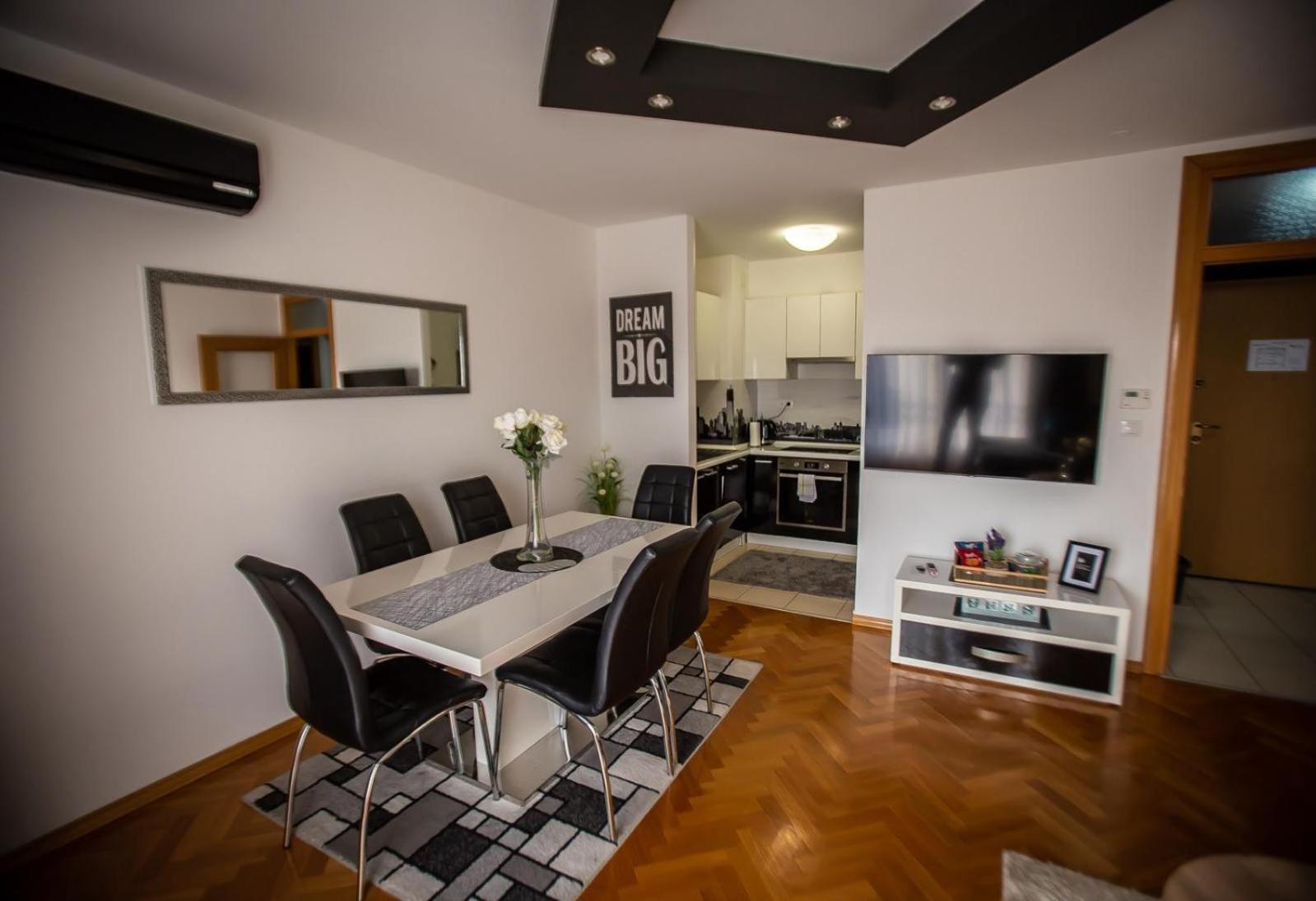 Apartman Elly Slavonski Brod Buitenkant foto