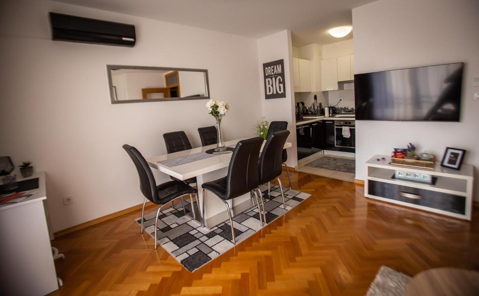 Apartman Elly Slavonski Brod Buitenkant foto
