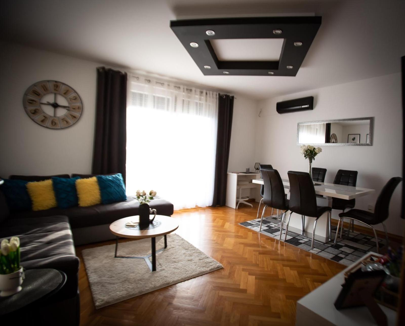 Apartman Elly Slavonski Brod Buitenkant foto