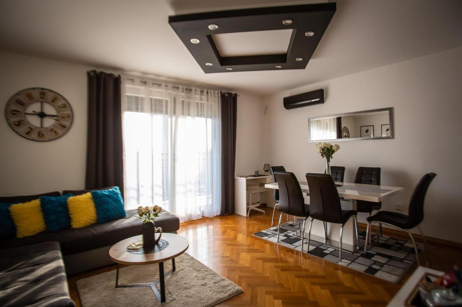 Apartman Elly Slavonski Brod Buitenkant foto