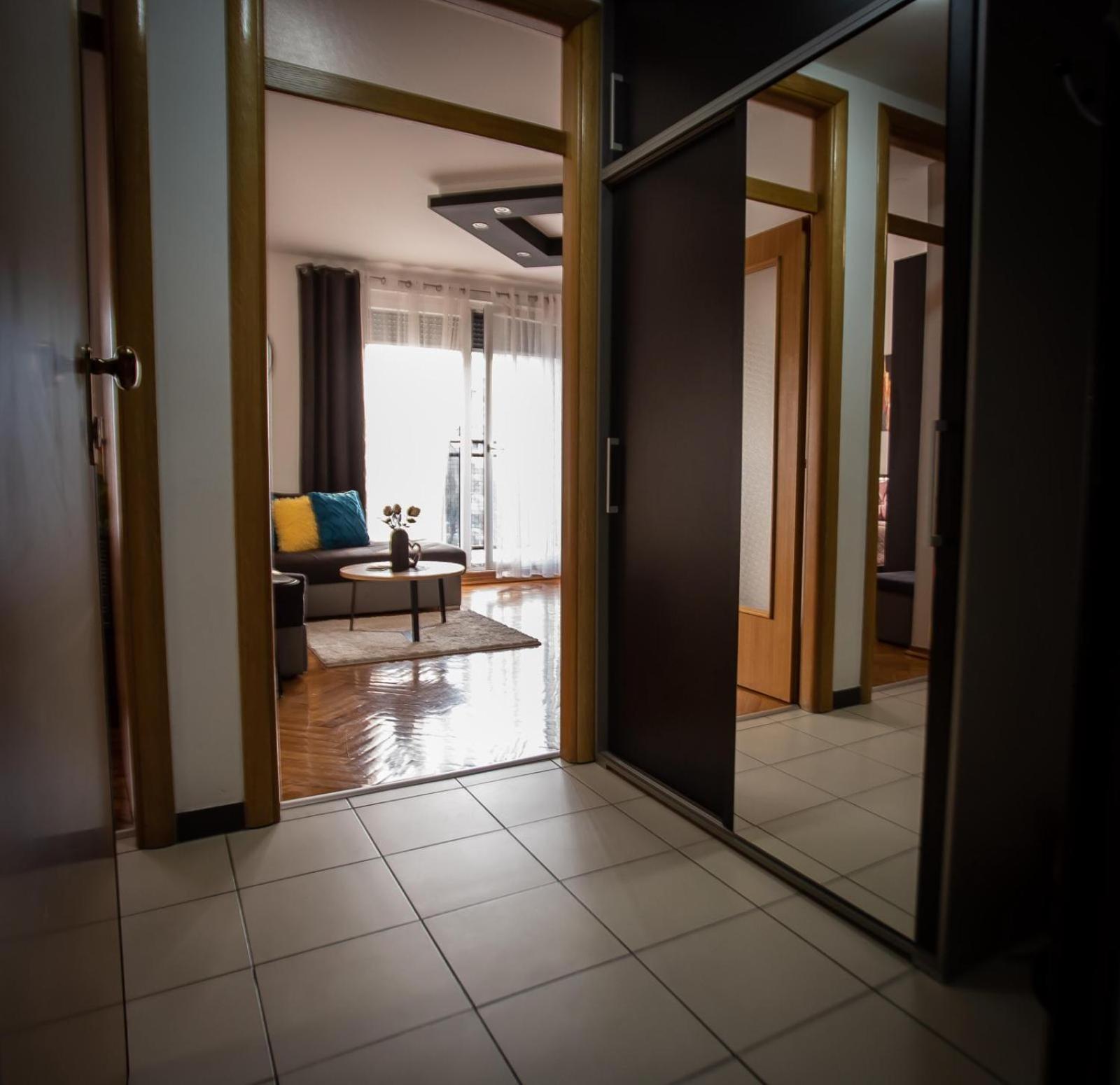 Apartman Elly Slavonski Brod Buitenkant foto